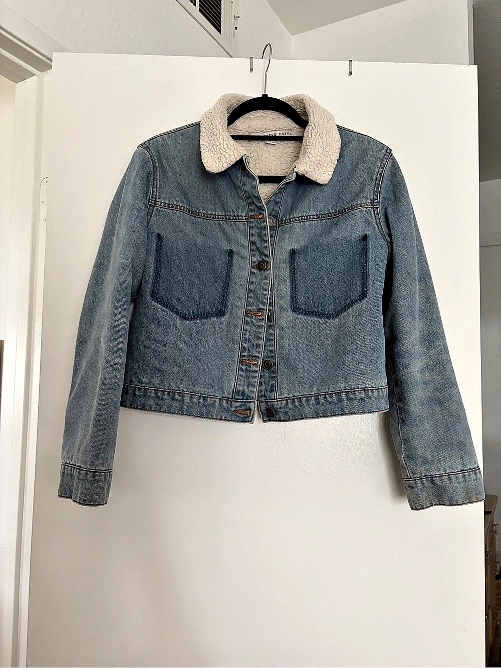 HYFVE Sherpa Lined Denim Jacket in Blue Size Small